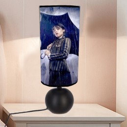 lampe de chevet Mercredi Addams personnalisée